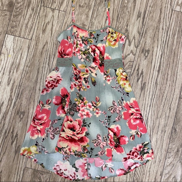 Mossimo Supply Co. Dresses & Skirts - Mossimo Green Floral Print Spaghetti Strap Dress